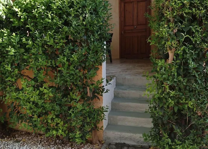 Natalie 3 Cozy And Cool * Drepano (Argolis)